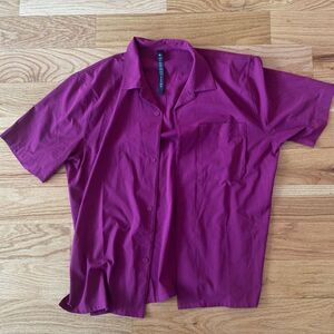Lululemon Short Sleeve Woven Camp Collar Shirt (Magenta) - Large